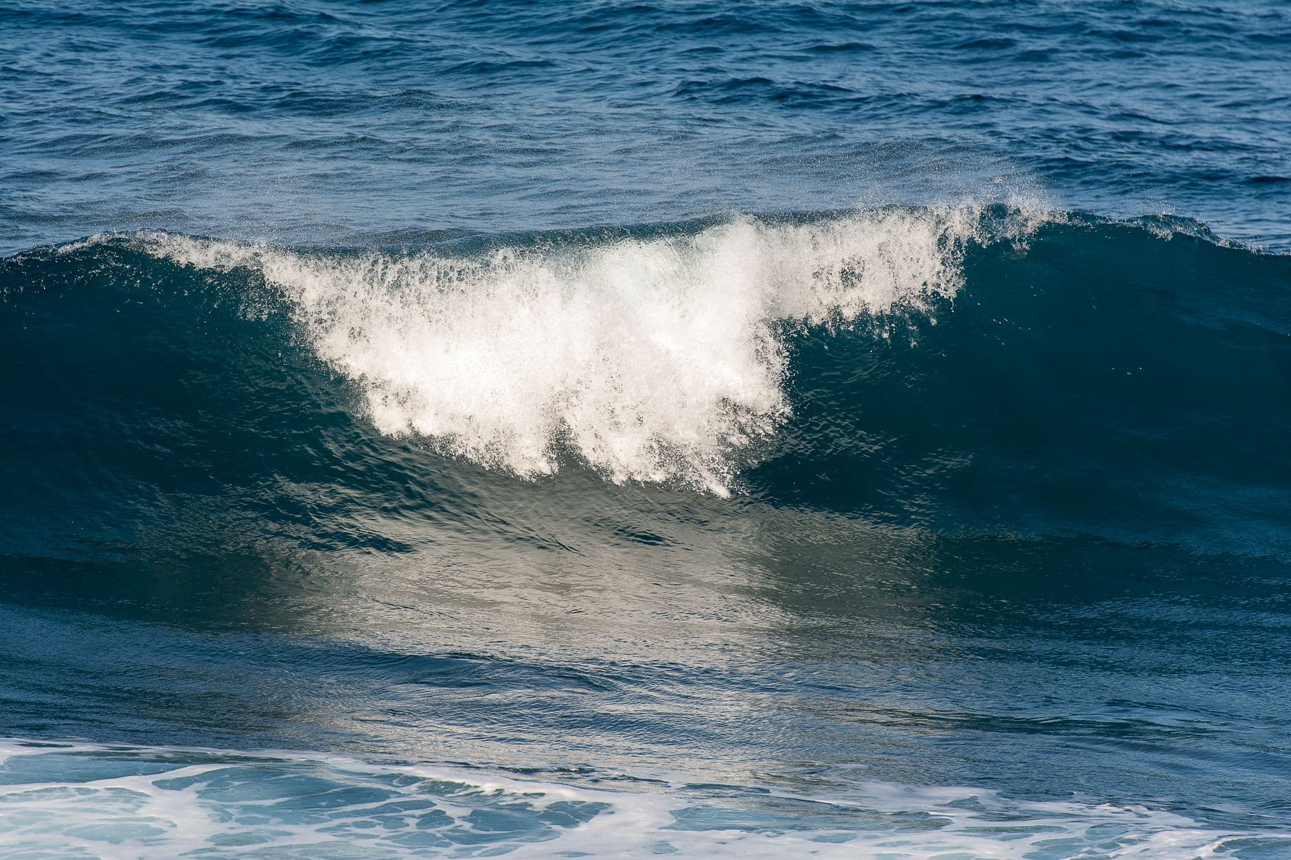 Surf à Lanzarote : guide complet pour profiter des vagues